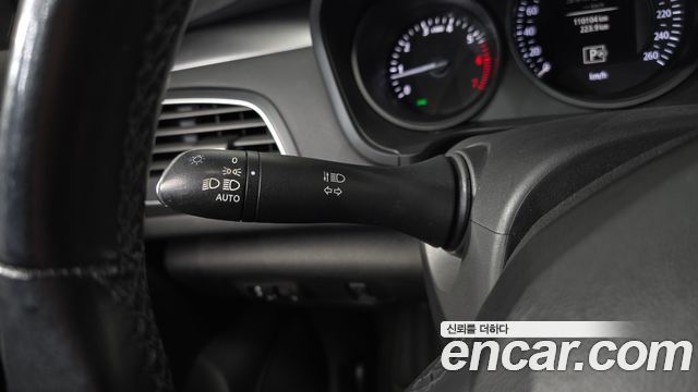 Renault Korea SM6 2.0 GDe SE 2016 — фото 20
