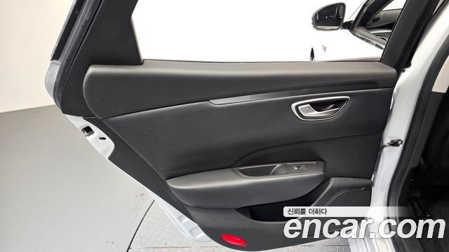 Renault Korea SM6 2.0 GDe SE 2016 — фото 25