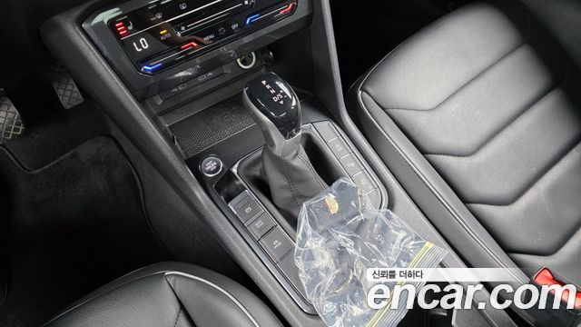 Volkswagen Tiguan (II) 2.0 TDI Prestige 2023 — фото 9