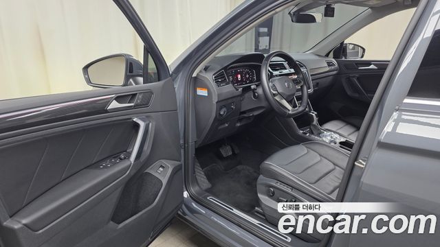 Volkswagen Tiguan (II) 2.0 TDI Prestige 2023 — фото 10