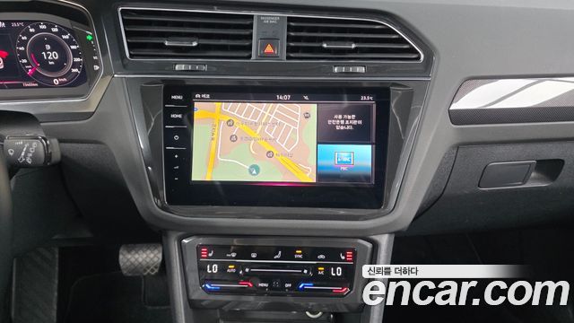 Volkswagen Tiguan (II) 2.0 TDI Prestige 2023 — фото 13