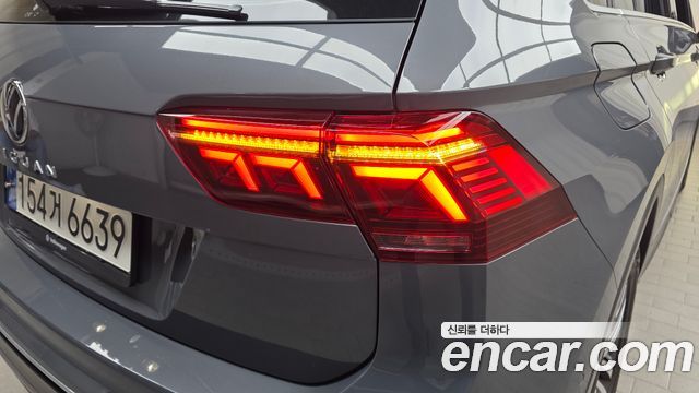 Volkswagen Tiguan (II) 2.0 TDI Prestige 2023 — фото 23