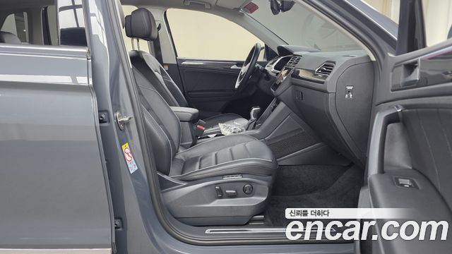 Volkswagen Tiguan (II) 2.0 TDI Prestige 2023 — фото 26