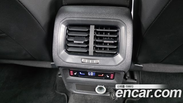 Volkswagen Tiguan (II) 2.0 TDI Prestige 2023 — фото 33