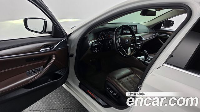 BMW 5 Series (G30) 520d Luxury Plus 2018 — фото 10