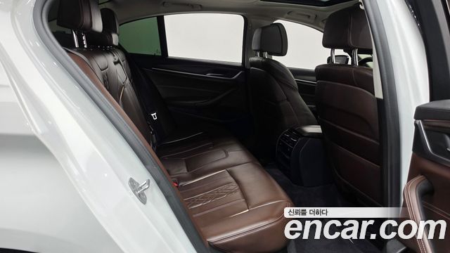BMW 5 Series (G30) 520d Luxury Plus 2018 — фото 11