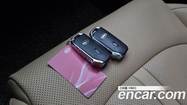 Kia K5 (III) 2.0 Noblesse 2020 — фото 21