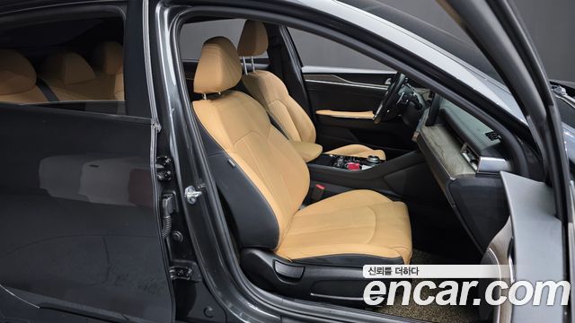 Kia K5 (III) 2.0 Noblesse 2020 — фото 32