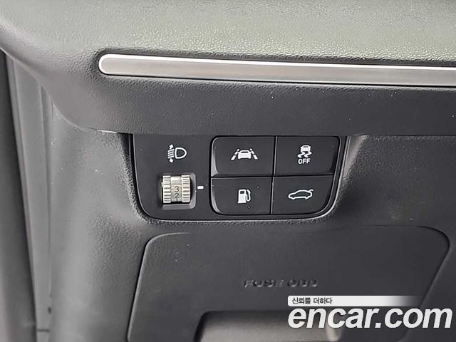 Hyundai Grandeur (IG) 2.5 Premium 2022 — фото 23