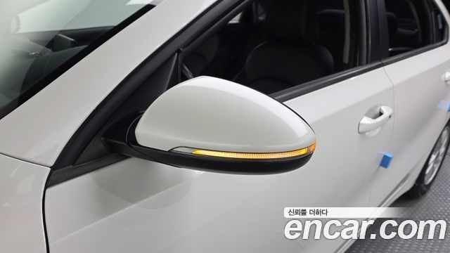 Kia K3 Luxury 2020 — фото 30