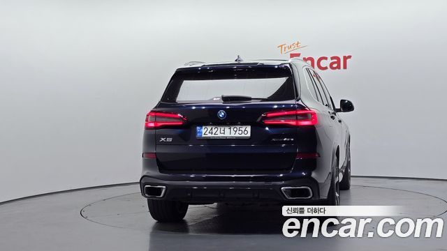 BMW X5 (G05) xDrive 45e M Sport 2022 — фото 4