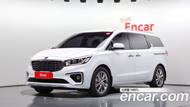 Kia Carnival 9-Seater Prstige 2019 — фото 1