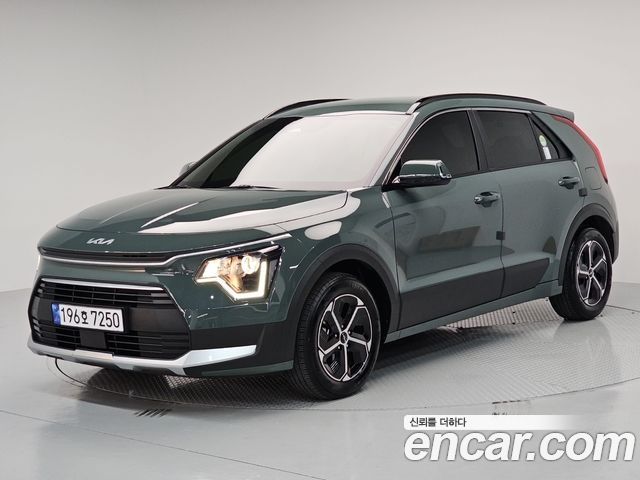 Kia Niro Prestige 2024 — фото 2
