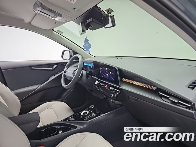 Kia Niro Prestige 2024 — фото 20