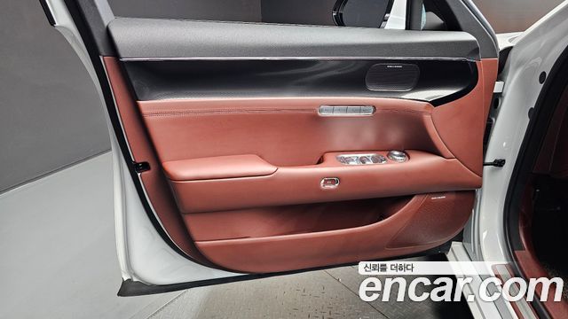 Genesis G90 (RS4) Gasoline 3.5 Turbo AWD 2024 — фото 24