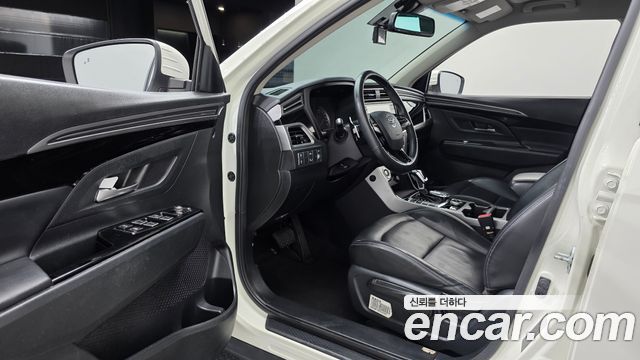 KG Mobility (SsangYong) Beautiful Korando Gasoline 1.5 2WD C5 Plus 2022 — фото 10
