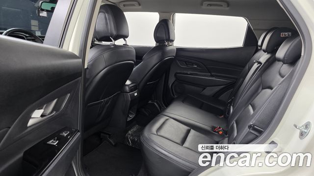 KG Mobility (SsangYong) Beautiful Korando Gasoline 1.5 2WD C5 Plus 2022 — фото 12