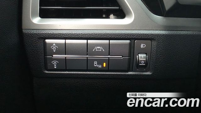 KG Mobility (SsangYong) Beautiful Korando Gasoline 1.5 2WD C5 Plus 2022 — фото 18