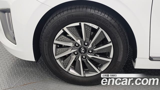 Hyundai Ioniq Electric Q 2020 — фото 5