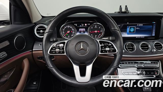 Mercedes-Benz E-Class (W213) E220d Avantgarde 2020 — фото 17