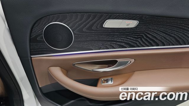 Mercedes-Benz E-Class (W213) E220d Avantgarde 2020 — фото 34