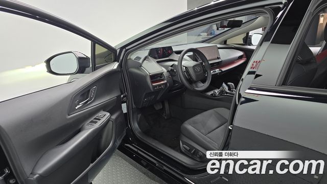 Toyota Prius (V) 2.0 PHEV XSE 2026 — фото 10