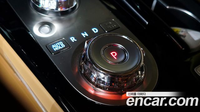 Genesis G80 (RG3) Gasoline 2.5 Turbo AWD 2025 — фото 9