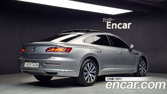 Volkswagen Arteon 2.0 TDI Premium 2019 — фото 2