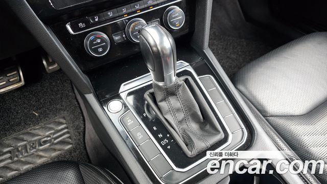 Volkswagen Arteon 2.0 TDI Premium 2019 — фото 9