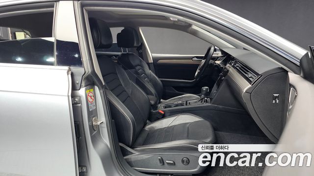 Volkswagen Arteon 2.0 TDI Premium 2019 — фото 12