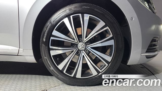 Volkswagen Arteon 2.0 TDI Premium 2019 — фото 21