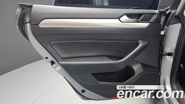 Volkswagen Arteon 2.0 TDI Premium 2019 — фото 25