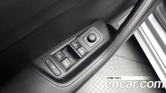 Volkswagen Arteon 2.0 TDI Premium 2019 — фото 29