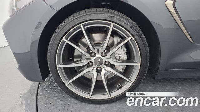 Genesis G70 2.0T AWD Sport Package 2019 — фото 5