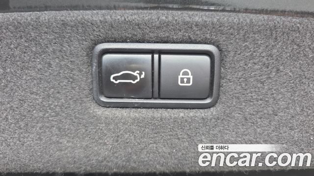 Genesis G70 2.0T AWD Sport Package 2019 — фото 24