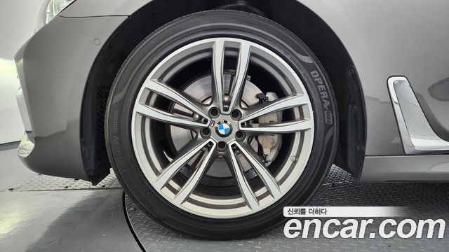 BMW 7 Series (G11) 730d xDrive M Sport 2018 — фото 5