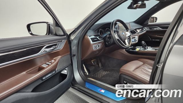 BMW 7 Series (G11) 730d xDrive M Sport 2018 — фото 10