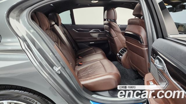BMW 7 Series (G11) 730d xDrive M Sport 2018 — фото 12