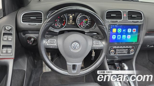 Volkswagen Golf (VI) 2.0 TDI Cabriolet 2012 — фото 13