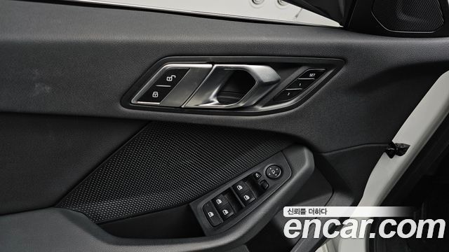 BMW 2 Series Gran Coupe (F44) 218d Advantage 2021 — фото 17