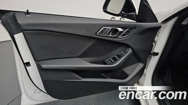 BMW 2 Series Gran Coupe (F44) 218d Advantage 2021 — фото 24