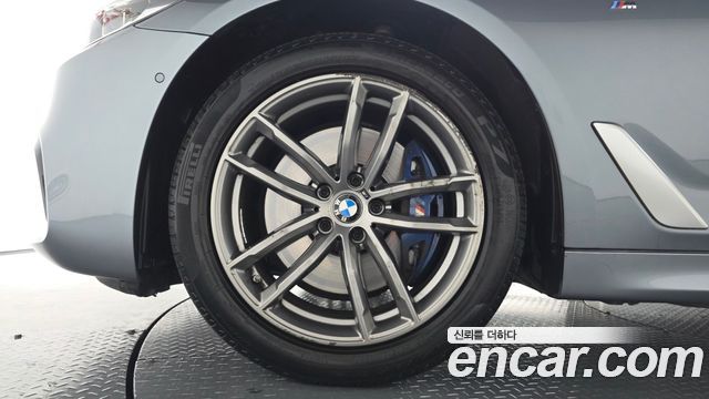 BMW 5 Series (G30) 530i xDrive M Sport Package Plus 2018 — фото 5