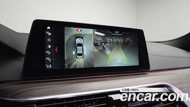 BMW 5 Series (G30) 530i xDrive M Sport Package Plus 2018 — фото 15