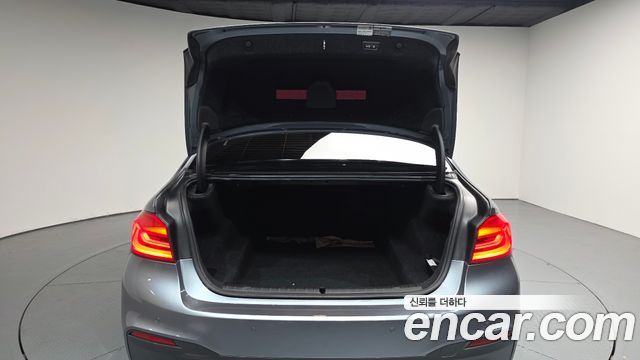 BMW 5 Series (G30) 530i xDrive M Sport Package Plus 2018 — фото 20