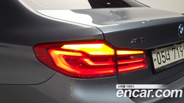 BMW 5 Series (G30) 530i xDrive M Sport Package Plus 2018 — фото 23