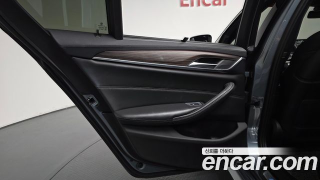 BMW 5 Series (G30) 530i xDrive M Sport Package Plus 2018 — фото 25