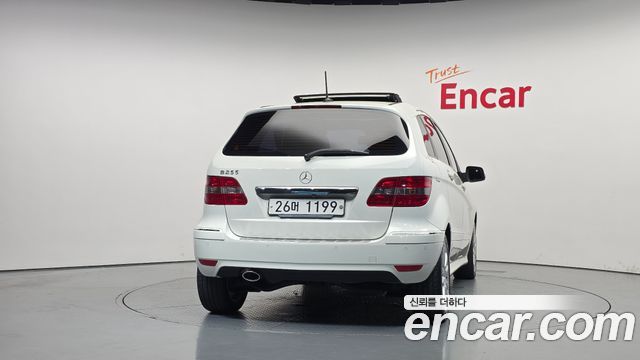 Mercedes-Benz B-Class (W245) B200 2011 — фото 4
