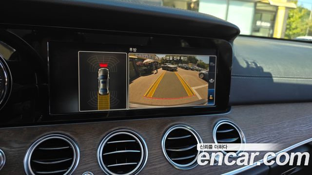 Mercedes-Benz E-Class (W213) E220d Exclusive 2018 — фото 15