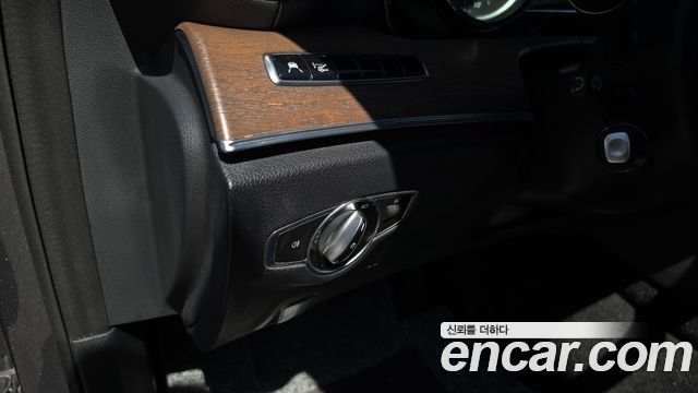 Mercedes-Benz E-Class (W213) E220d Exclusive 2018 — фото 17