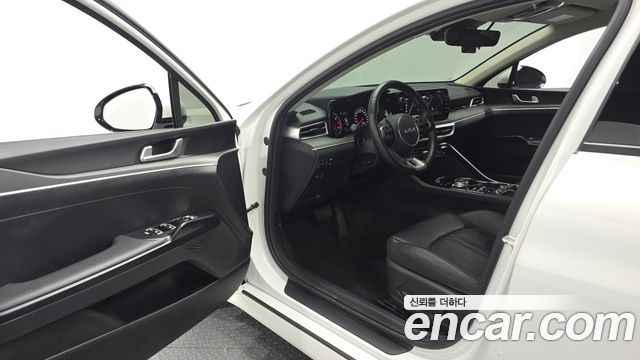 Kia K5 (III) 2.0 Prestige 2023 — фото 10
